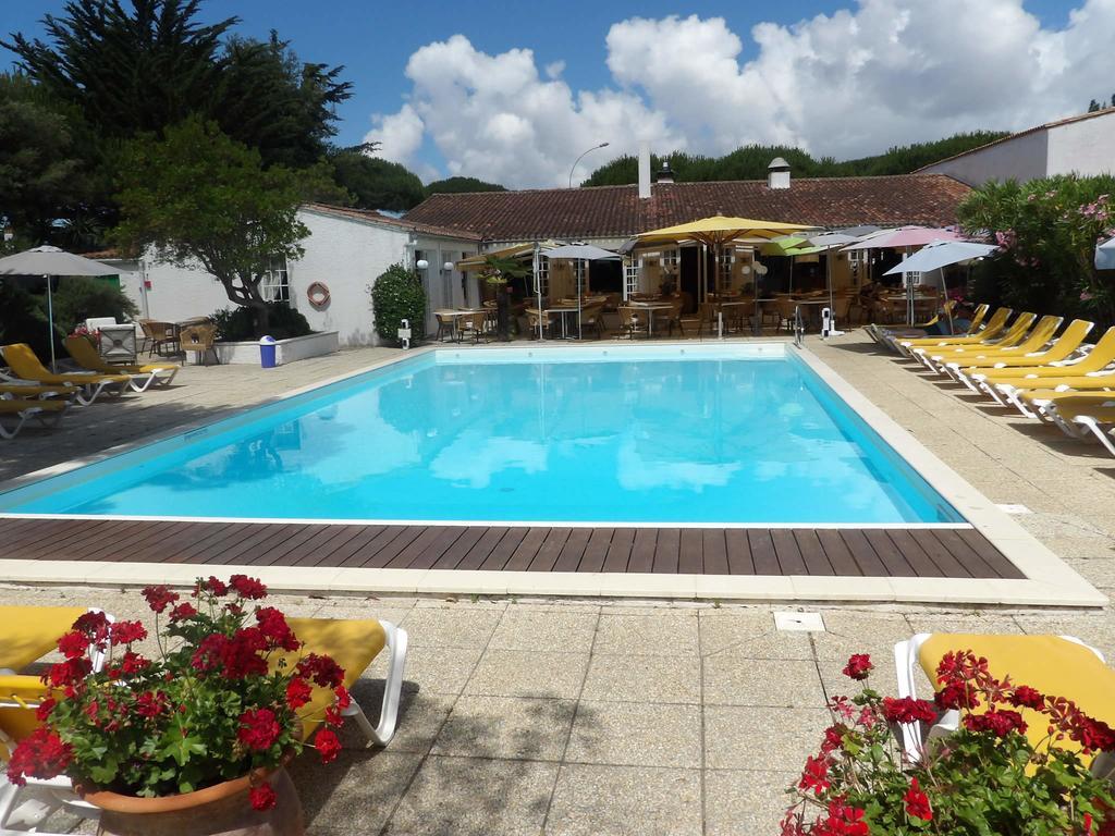 Hotel Les Gollandieres Ле-Буа-Плаж-ан-Ре Екстер'єр фото