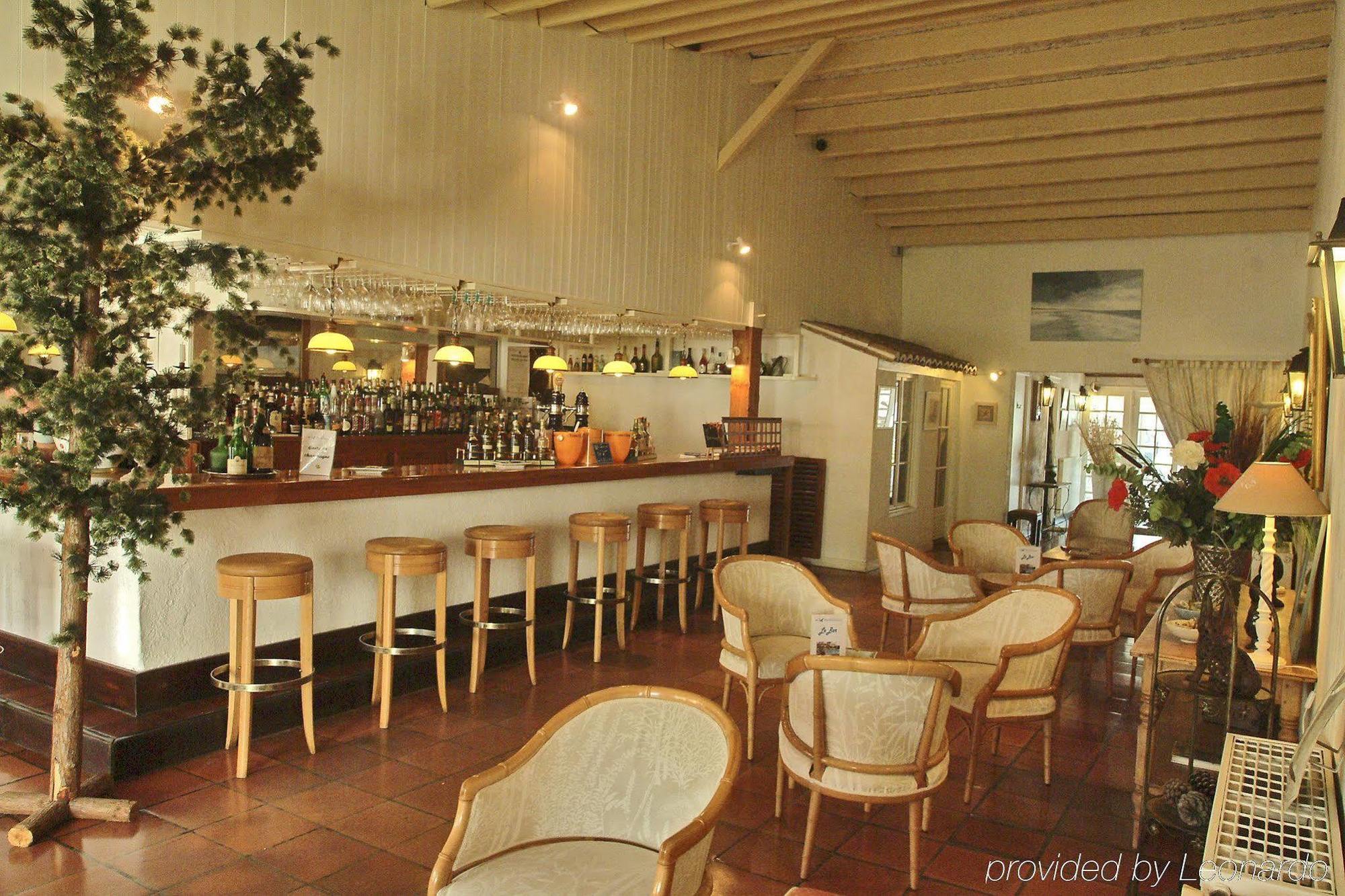 Hotel Les Gollandieres Ле-Буа-Плаж-ан-Ре Ресторан фото